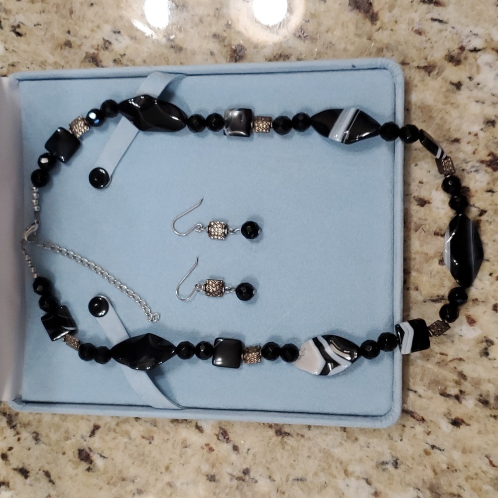 Black, White & Silver Beaded Necklace & Earring Set